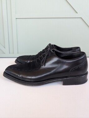 Mezlan Black Leather Lace-Up Oxfords
